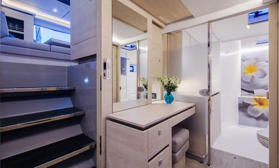 Leopard 50L - 5 cab. - Yacht Charter Sailica