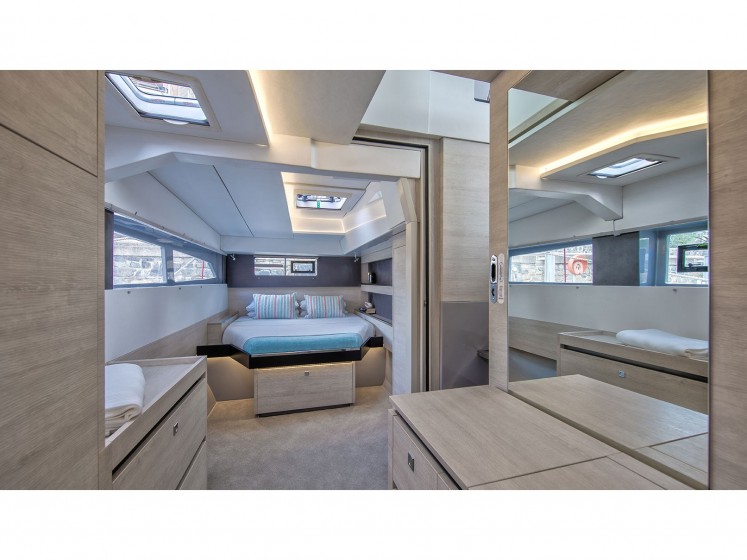 Leopard 50L - 5 cab. - Yacht Charter Sailica