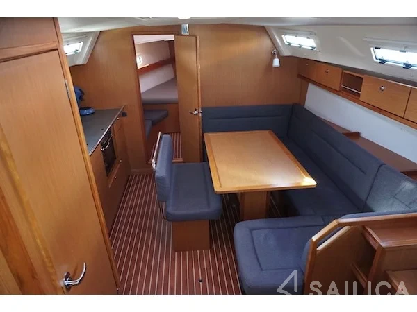 Bavaria 40 Cruiser - Yacht Charter Sailica