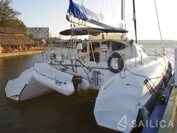 Bahia 46 - Yacht Charter Sailica