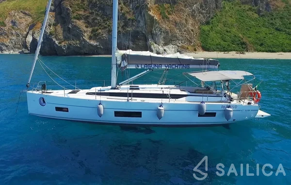 Bavaria C45 - Yacht Charter Sailica