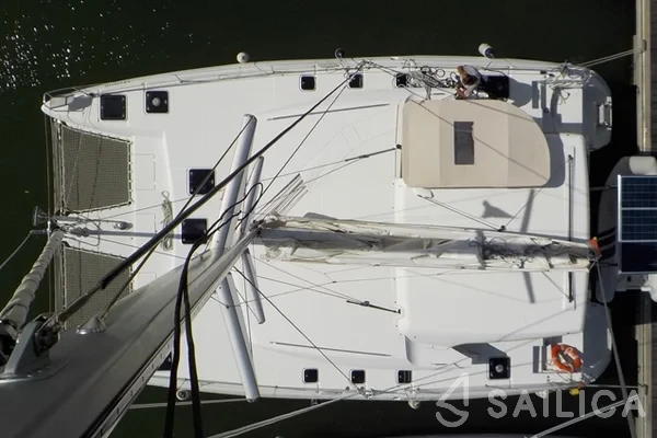 Lagoon 421 - Yacht Charter Sailica