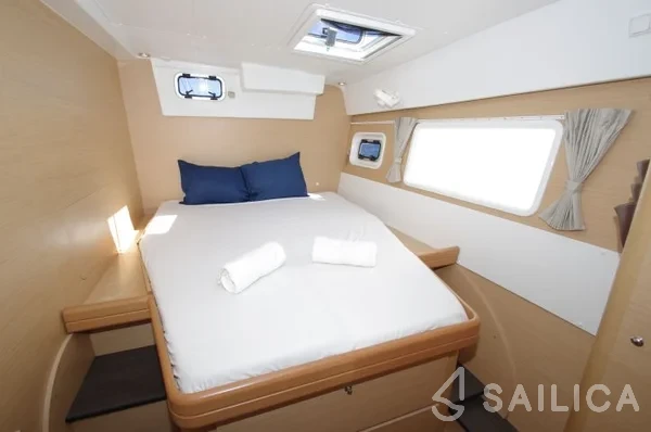 Lagoon 421 - Yacht Charter Sailica