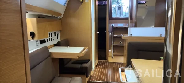 Elan 40 Impression - Yacht Charter Sailica
