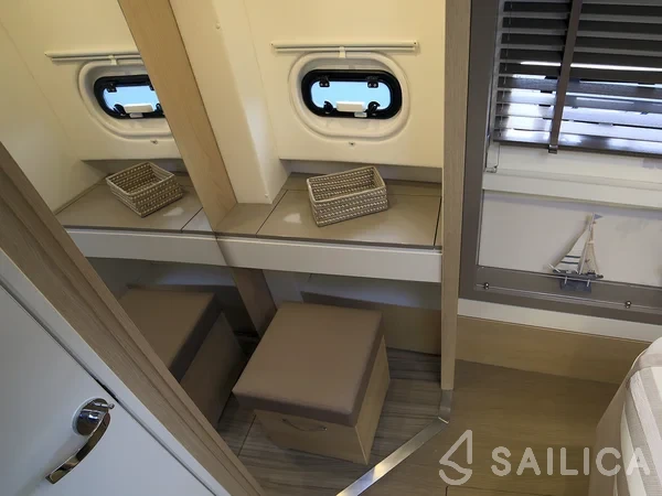 Bali 5.4. - Yacht Charter Sailica