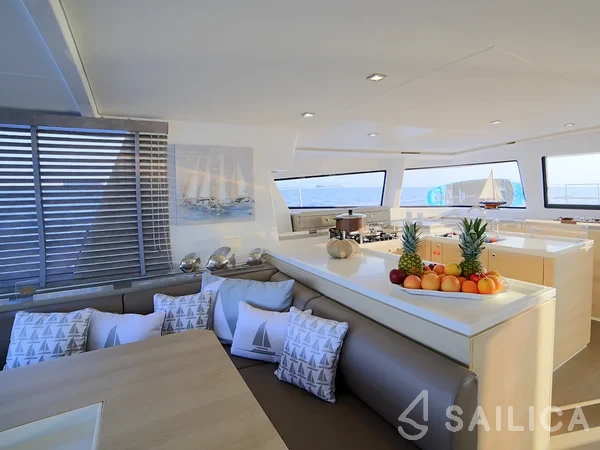 Bali 5.4. - Yacht Charter Sailica