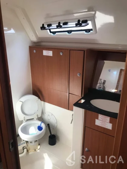 Bavaria 40 Cruiser - Yacht Charter Sailica