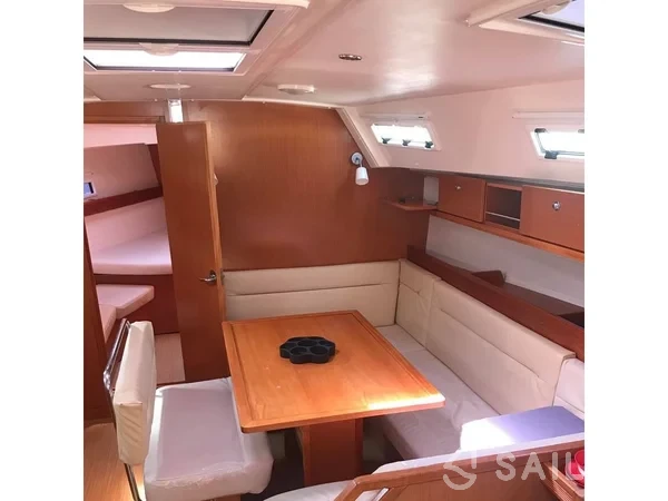 Bavaria 40 Cruiser - Yacht Charter Sailica