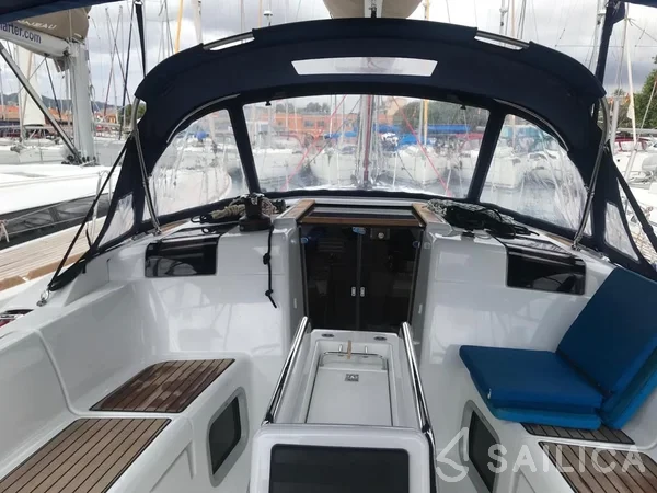 Sun Odyssey 419 - Yacht Charter Sailica