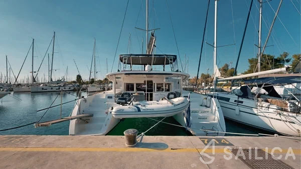 Lagoon 450  Flybridge - Yacht Charter Sailica
