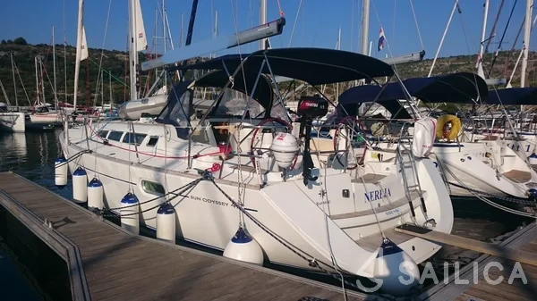Sun Odyssey 42i - Yacht Charter Sailica