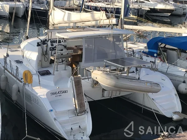 Lagoon 380 - Yacht Charter Sailica