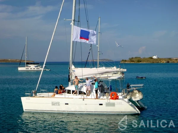 Lagoon 380 - Yacht Charter Sailica