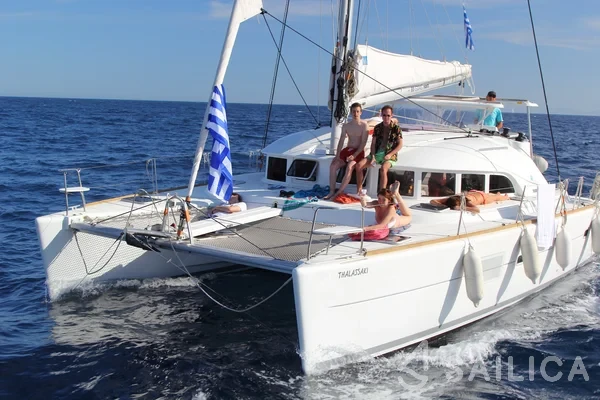Lagoon 380 - Yacht Charter Sailica