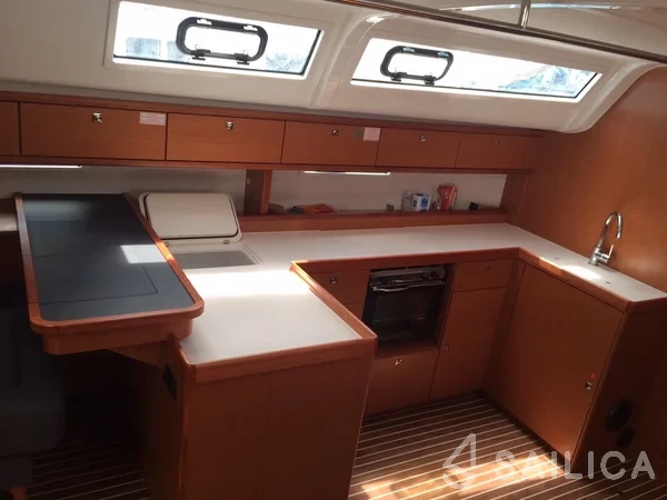 Bavaria 51 Cruiser - Yacht Charter Sailica