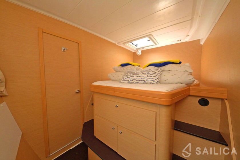 Lagoon 420 - Yacht Charter Sailica