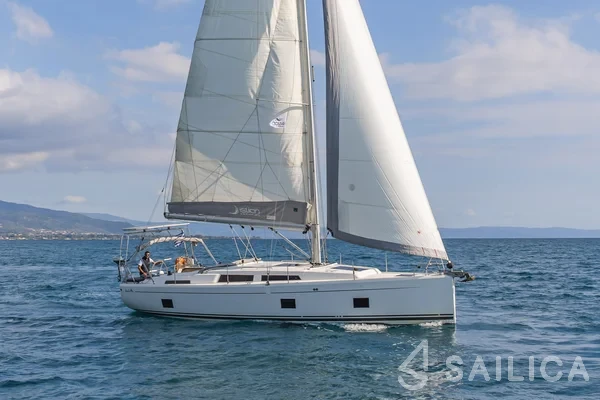 Hanse 418 - Yacht Charter Sailica