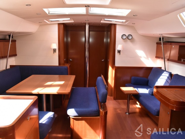 Oceanis 54 - Yacht Charter Sailica