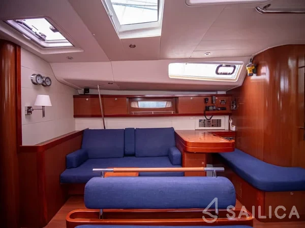 Oceanis 54 - Yacht Charter Sailica