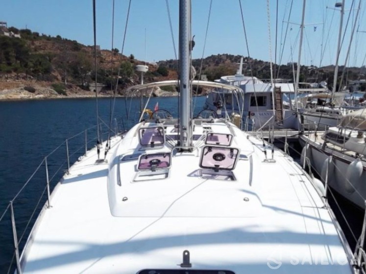 Oceanis 54 - Yacht Charter Sailica