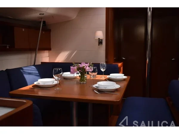 Oceanis 54 - Yacht Charter Sailica