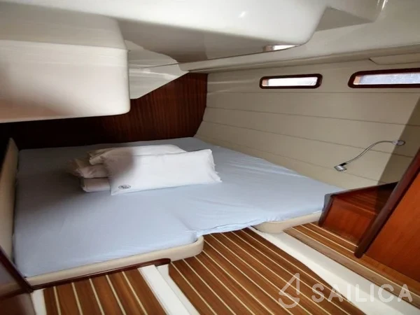 Adriana 44 - Yacht Charter Sailica
