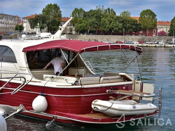 Adriana 44 - Yacht Charter Sailica