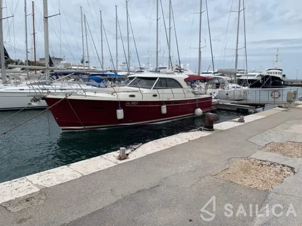 Adriana 44 - Yacht Charter Sailica