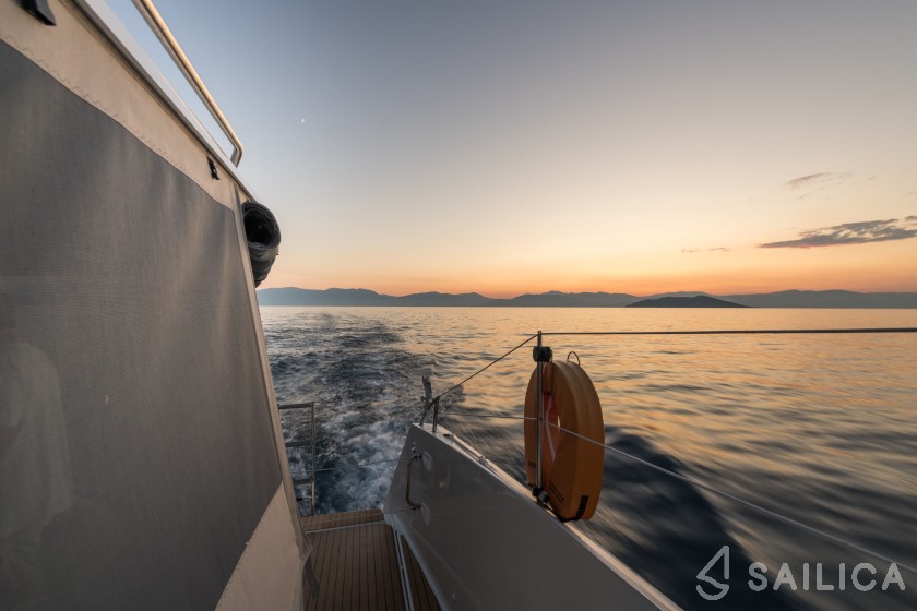 Saba 50 - Yacht Charter Sailica