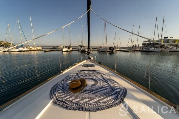 Bavaria 44 - Yacht Charter Sailica