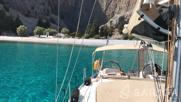 Cyclades 39.3 - Yacht Charter Sailica