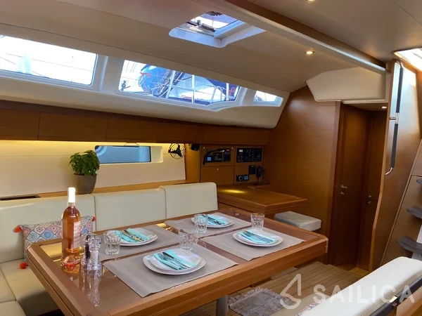 Jeanneau 54 - Yacht Charter Sailica