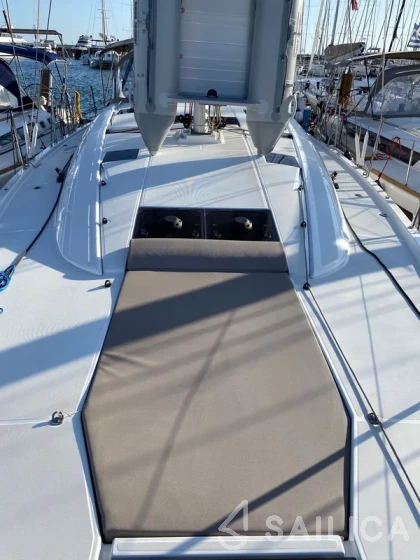 Jeanneau 54 - Yacht Charter Sailica