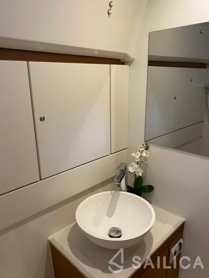 Jeanneau 54 - Yacht Charter Sailica