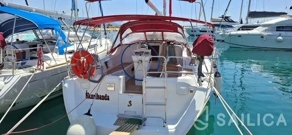 Oceanis 393 Clipper - Yacht Charter Sailica