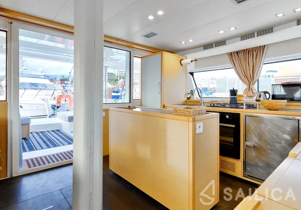 Lagoon 52F - Yacht Charter Sailica