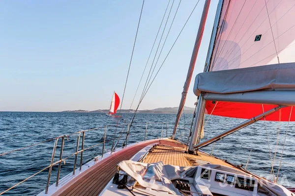 X4-6 - Yacht Charter Sailica