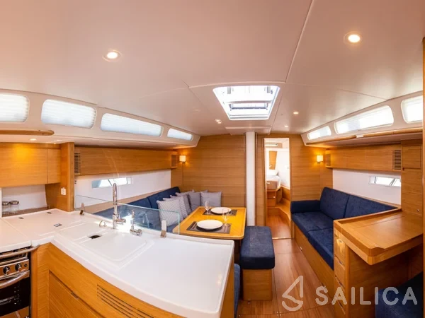 X4-6 - Yacht Charter Sailica