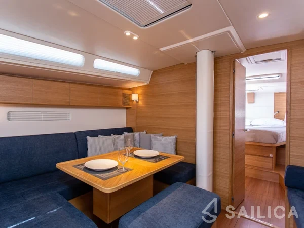 X4-6 - Yacht Charter Sailica