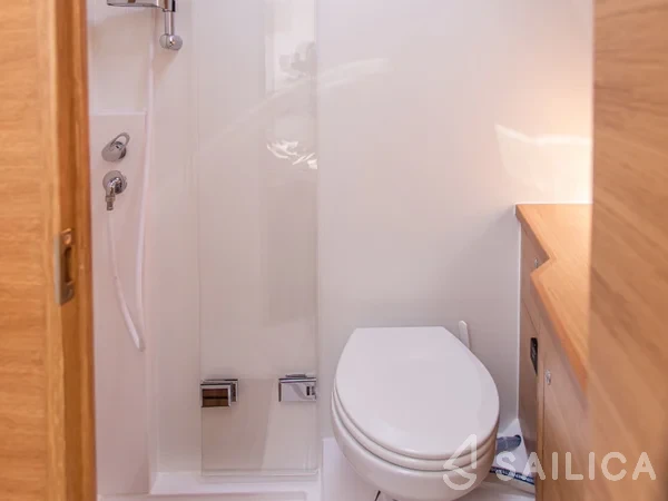 X4-6 - Yacht Charter Sailica