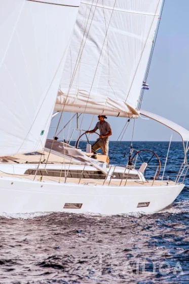 X4-6 - Yacht Charter Sailica