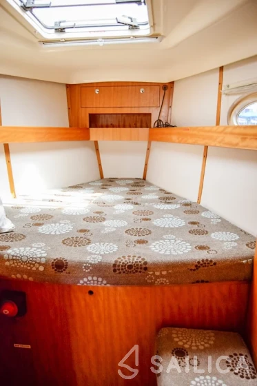 Elan 434 Impression - Yacht Charter Sailica