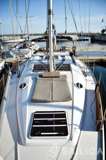 Elan 434 Impression - Yacht Charter Sailica