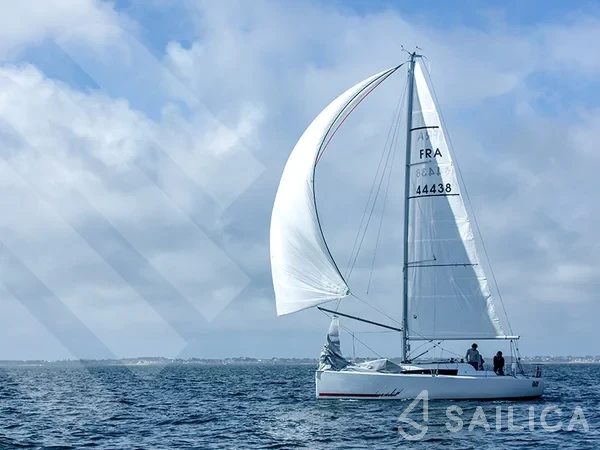 Sun Fast 3200 - Yacht Charter Sailica