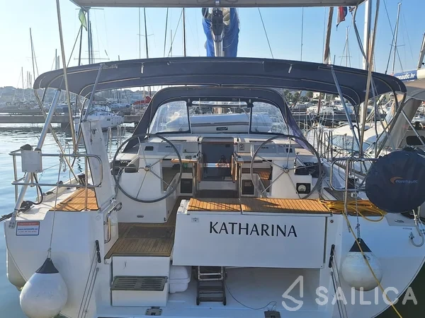 Bavaria C45 Style - Yacht Charter Sailica