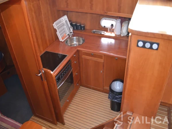 De Drait Classicline 1300 - Yacht Charter Sailica