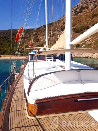 Gulet - Yacht Charter Sailica