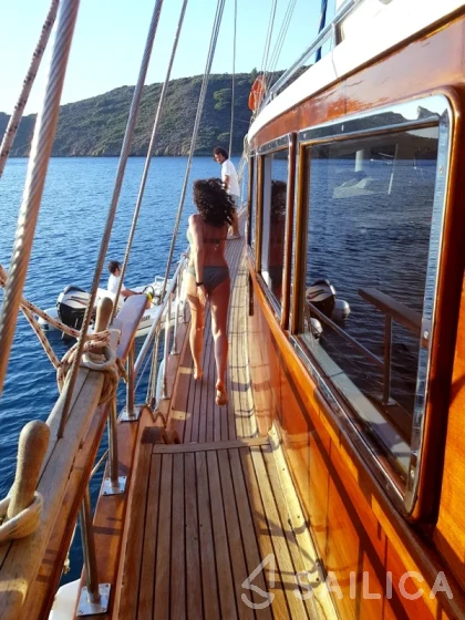 Gulet - Yacht Charter Sailica