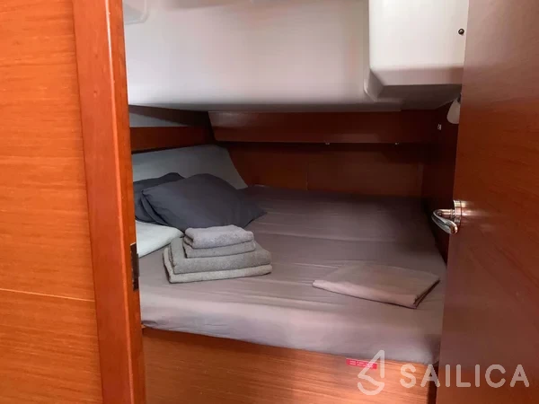 Dufour 460 GL - Yacht Charter Sailica