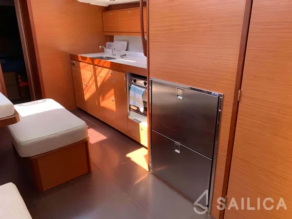 Dufour 460 GL - Yacht Charter Sailica